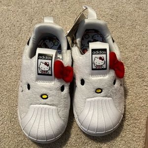 Hello kitty Adidas